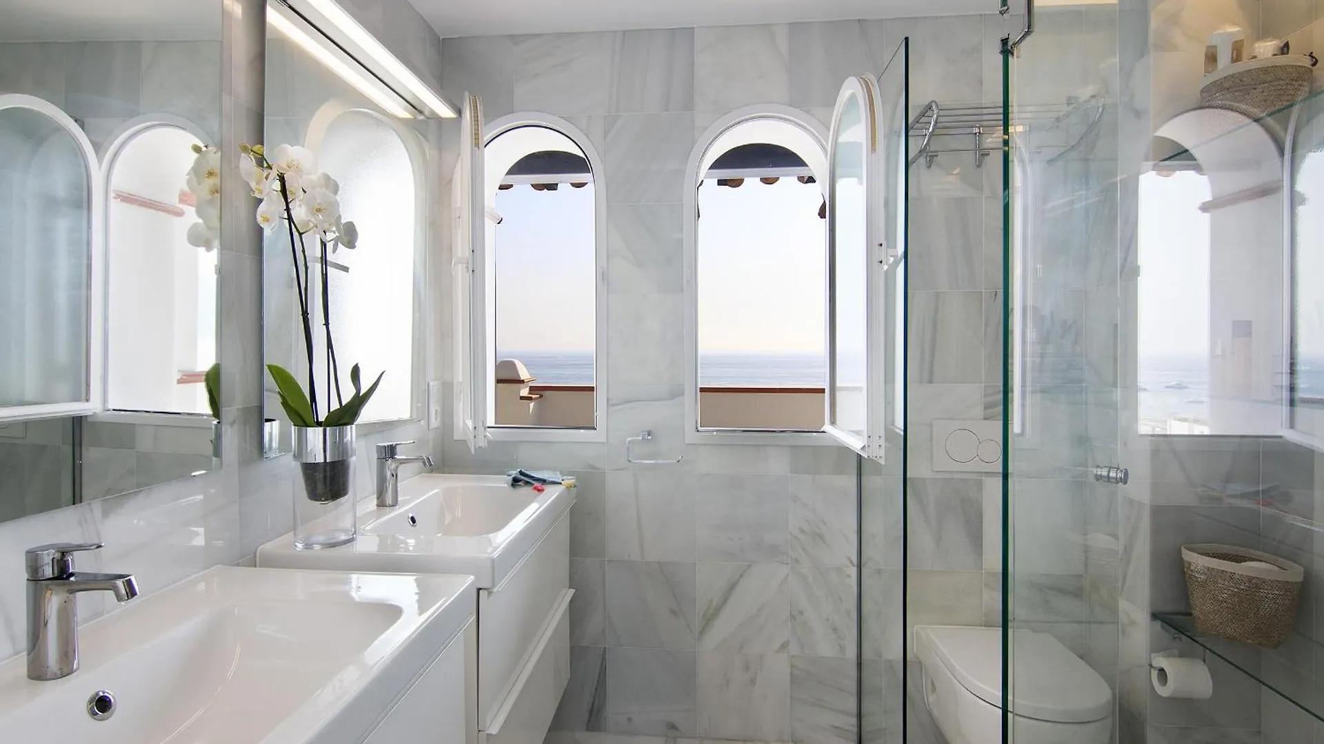 Chezmoihomes Duplex Penthouse With Swimming Pool La Herradura  Villa La Herradura (Granada)