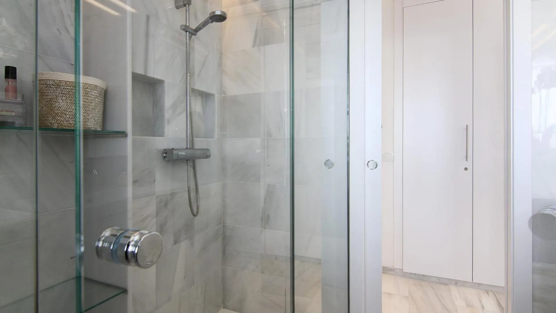 Chezmoihomes Duplex Penthouse With Swimming Pool La Herradura  Villa
