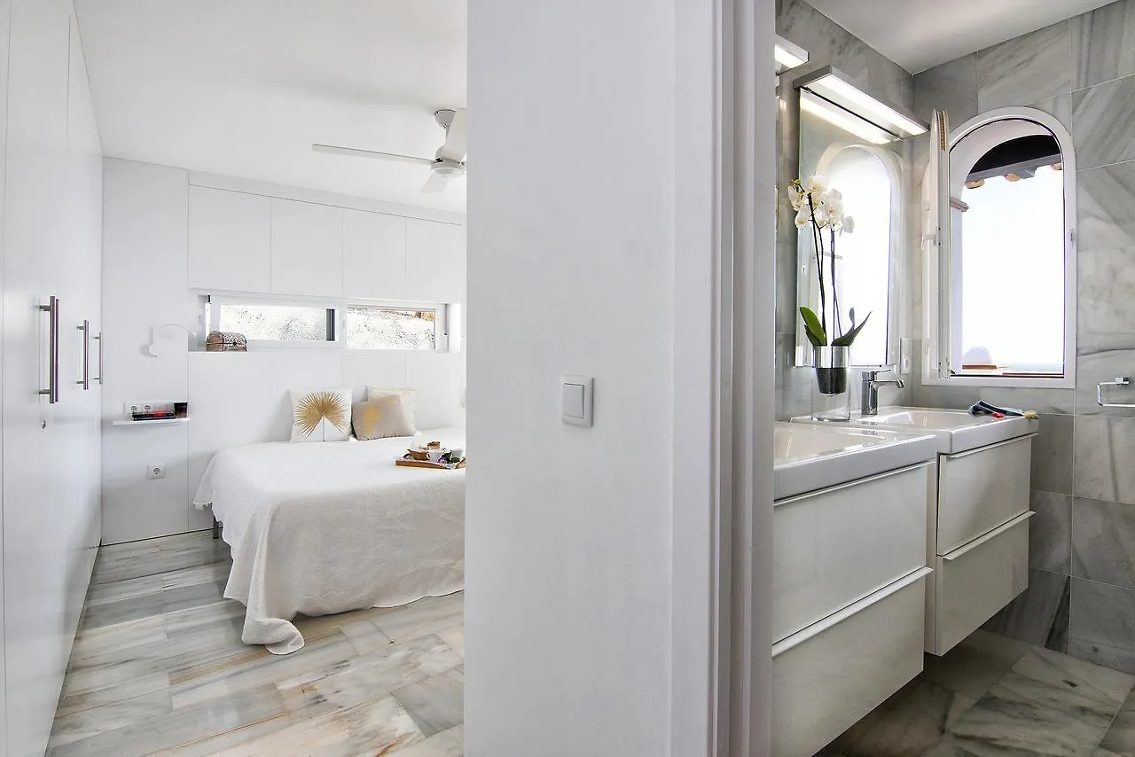 Chezmoihomes Duplex Penthouse With Swimming Pool La Herradura  Spagna